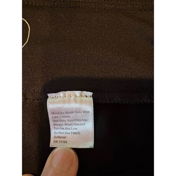 Be Inspired Women's Capri Leggings Black & Pink Size L Standard Activewear - Picture 8 of 8